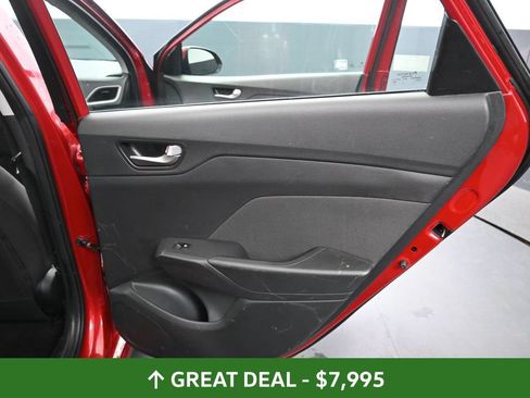 Used 2021 Hyundai Accent SE FWD image 20