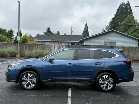 Used 2022 Subaru Outback Limited XT image 2