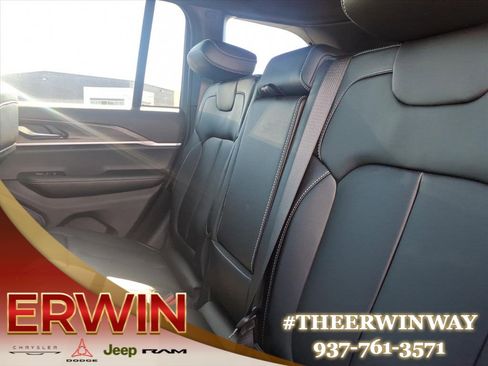 New 2025 Jeep Grand Cherokee Limited w/ Black Appearance Package image 5