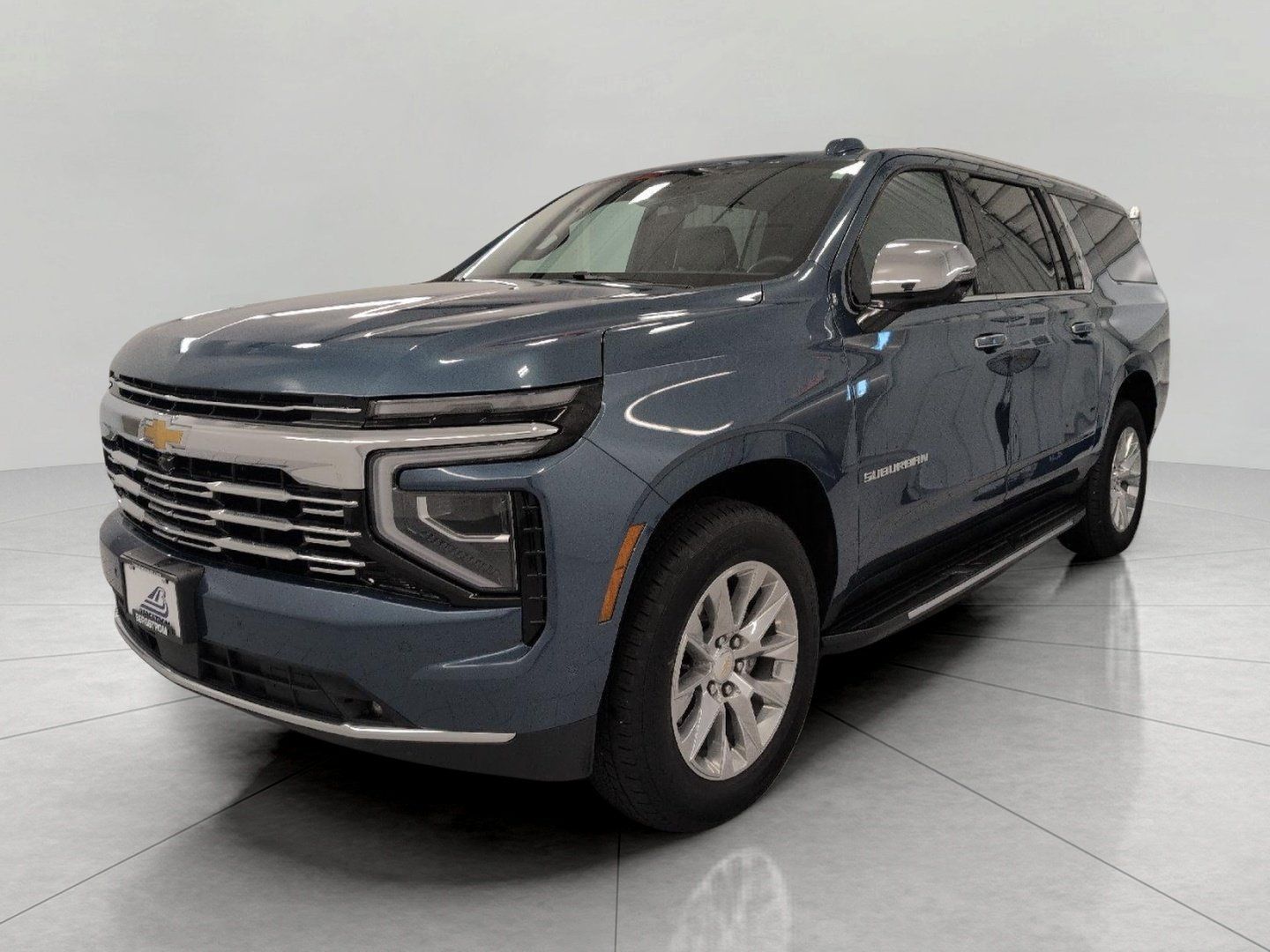 Used 2025 Chevrolet Suburban Premier AWD/4WD image 12