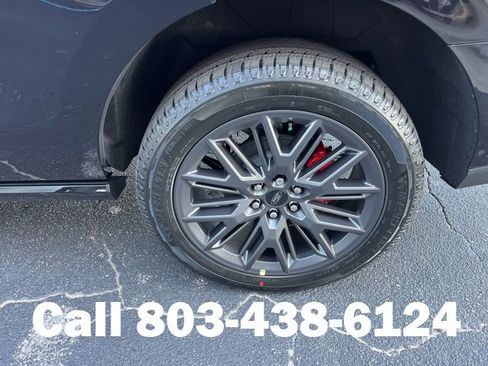 New 2025 Ford Expedition Platinum w/ Stealth Performance Package image 22