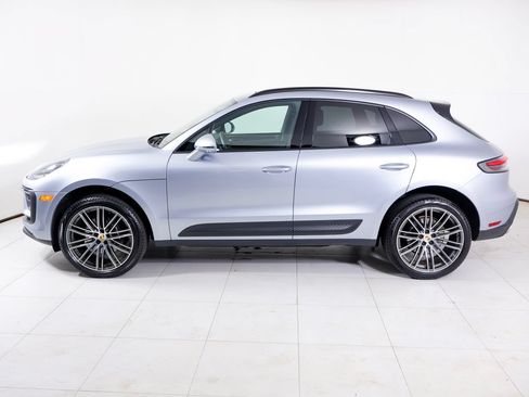 Certified 2026 Porsche Macan AWD/4WD image 2
