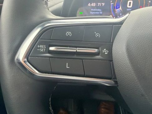 Used 2024 Chevrolet Traverse Z71 w/ LPO, Floor Liner Package AWD/4WD image 21