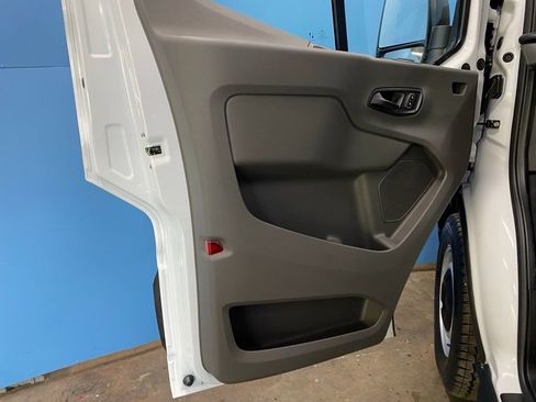 New 2026 Ford Transit 250 148 Medium Roof w/ Load Area Protection Package image 28