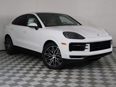 New 2026 Porsche Cayenne Coupe AWD/4WD image 9