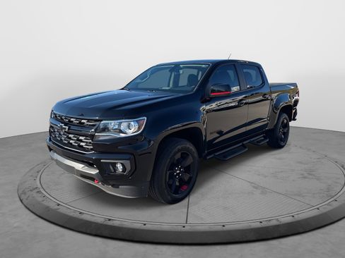 Certified 2022 Chevrolet Colorado LT w/ Redline Special Edition image 3
