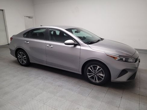 Used 2023 Kia Forte LXS FWD image 11