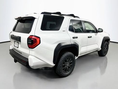 New 2026 Toyota 4Runner SR5 AWD/4WD image 3