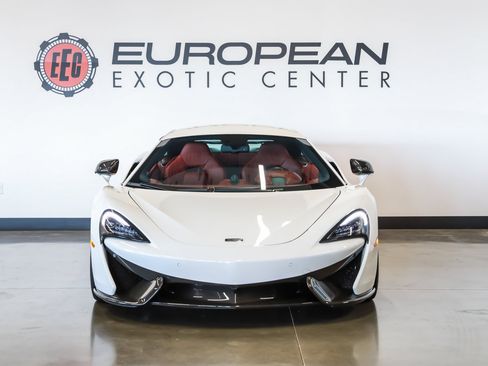 Used 2016 McLaren 570S Coupe RWD image 25