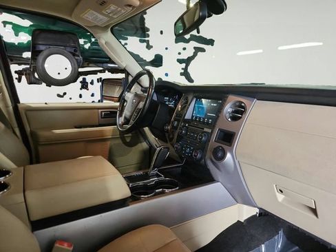Used 2017 Ford Expedition EL Limited w/ Equipment Group 301A AWD/4WD image 25