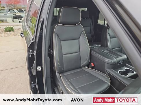 Used 2024 GMC Yukon SLT image 36