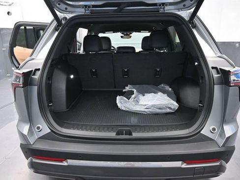 New 2026 Chevrolet Equinox ACTIV w/ Convenience Package III image 8