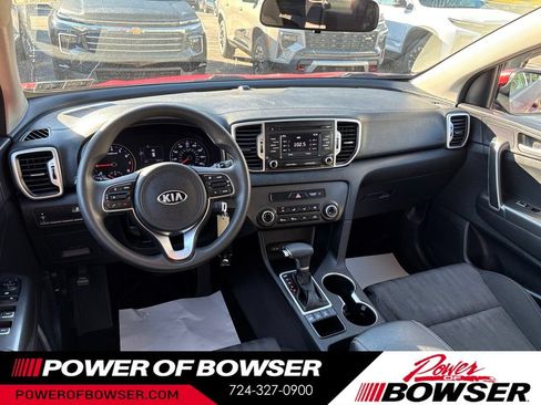 Used 2019 Kia Sportage LX AWD/4WD image 11
