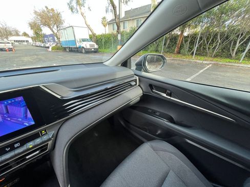 Used 2025 Toyota Camry LE image 34