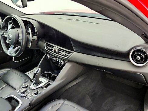 Used 2022 Alfa Romeo Giulia Sprint AWD/4WD image 23