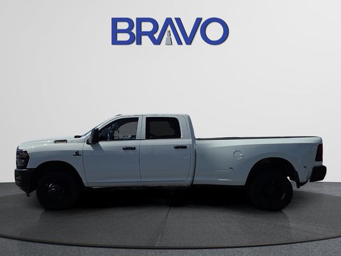 Used 2025 RAM 3500 Tradesman AWD/4WD image 2