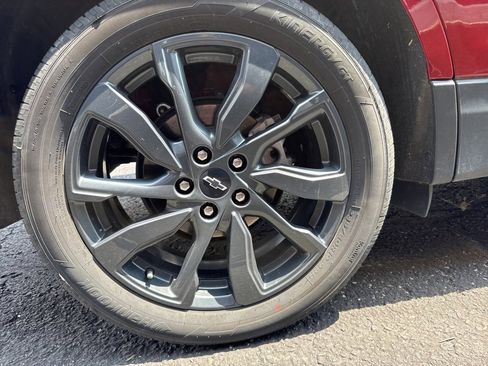 Used 2023 Chevrolet Equinox RS w/ RS Leather Package image 19