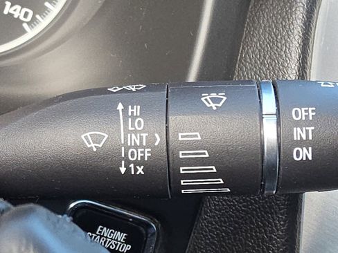 Used 2019 GMC Acadia SLE image 19