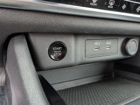 Used 2025 Nissan Rogue SV FWD image 18