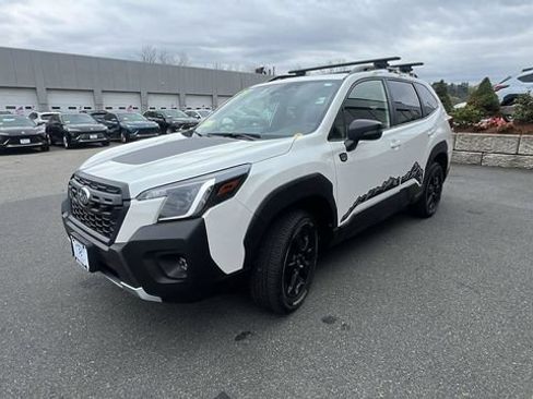 Certified 2025 Subaru Forester Wilderness AWD/4WD image 3