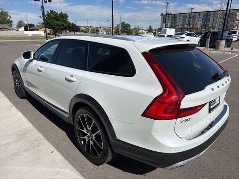 Used 2020 Volvo V90 T6 Cross Country AWD/4WD image 5