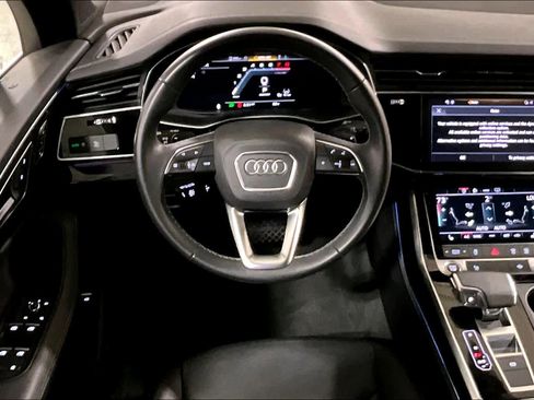 Used 2025 Audi Q7 3.0T Premium Plus AWD/4WD image 5