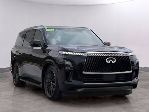 Used 2025 INFINITI QX80 Autograph AWD/4WD image 3