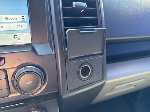 Used 2018 Ford F150 XL w/ Equipment Group 101A Mid AWD/4WD image 26