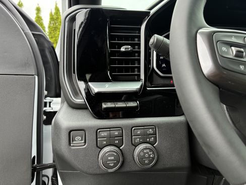 New 2026 Chevrolet Silverado 2500 High Country w/ Technology Package AWD/4WD image 28
