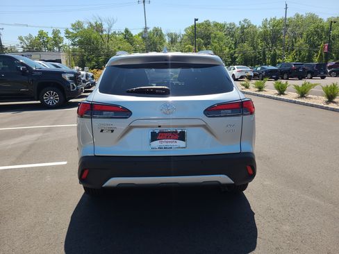 Certified 2023 Toyota Corolla Cross XLE w/ Convenience Package AWD/4WD image 6