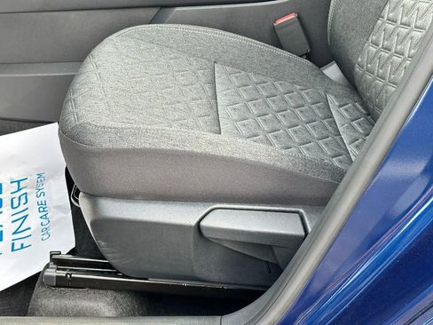 New 2026 Nissan Kicks SV image 11