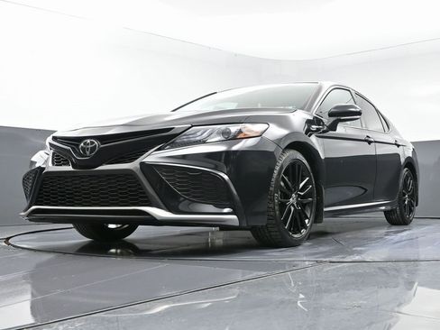 Used 2022 Toyota Camry XSE image 49