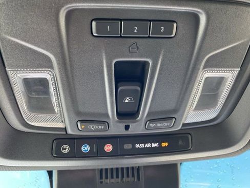 Used 2024 GMC Sierra 2500 AT4 w/ Technology Package image 25