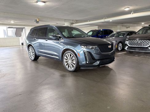 Used 2020 Cadillac XT6 Sport AWD/4WD image 6