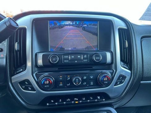 Used 2015 GMC Sierra 2500 SLT w/ Driver Alert Package AWD/4WD image 13