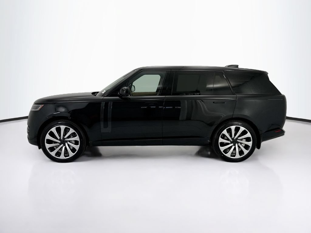 New 2026 Land Rover Range Rover Long Wheelbase SE AWD/4WD image 8