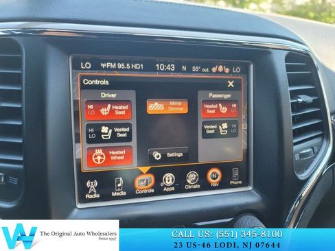 Used 2014 Jeep Grand Cherokee Overland AWD/4WD image 23