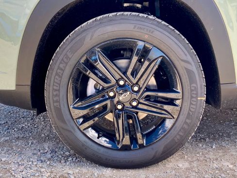 New 2026 Chevrolet Trax ACTIV FWD image 14
