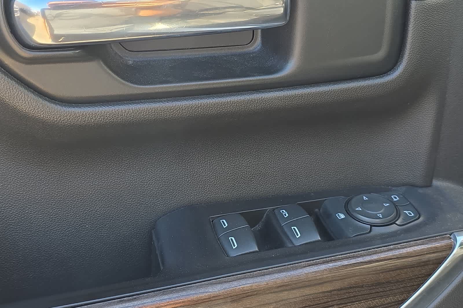 Used 2019 Chevrolet Silverado 1500 RST w/ All-Star Edition AWD/4WD image 14