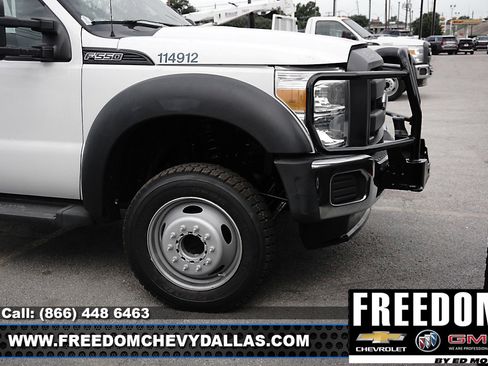 Used 2014 Ford F550 4x4 Regular Cab Super Duty image 3