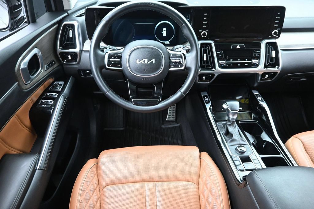 Used 2023 Kia Sorento SX Prestige AWD/4WD image 15