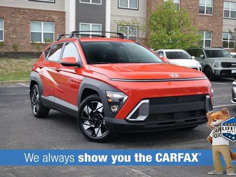 Used 2025 Hyundai Kona SEL image 2