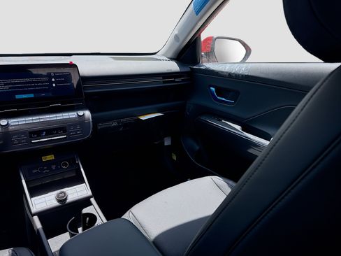 New 2026 Hyundai Kona Limited FWD image 16