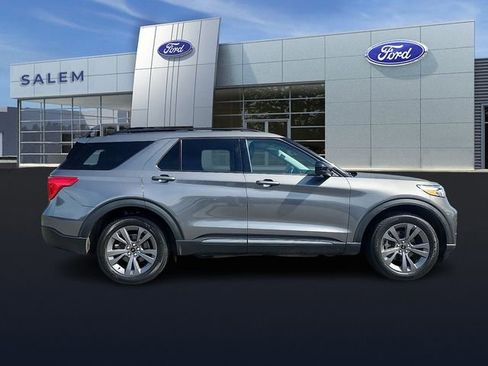 Certified 2023 Ford Explorer XLT w/ Equipment Group 202A AWD/4WD image 2