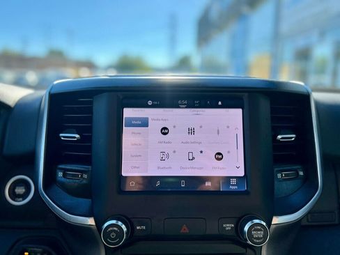 Used 2024 RAM 2500 Big Horn w/ Bed Utility Group image 24