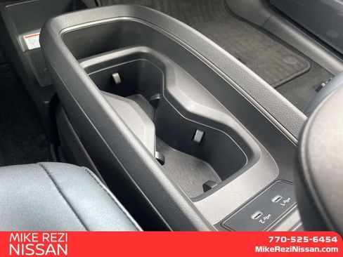 New 2026 Nissan Leaf Platinum+ w/ Cargo Package (Platinum+) image 18