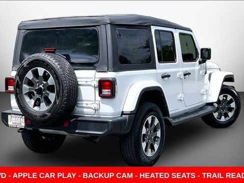 Used 2022 Jeep Wrangler Unlimited Sahara w/ Cold Weather Group AWD/4WD image 6