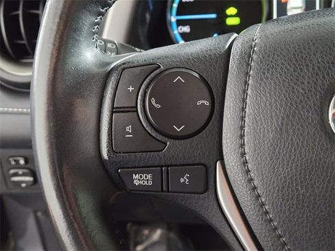 Used 2017 Toyota RAV4 Limited image 31