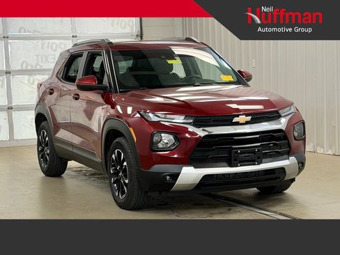 Used 2023 Chevrolet TrailBlazer LT FWD image 1