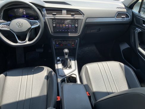 Used 2023 Volkswagen Tiguan SE FWD image 29